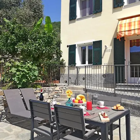 Case Vacanze Borgo Faraldi Villa Faraldi Exterior photo