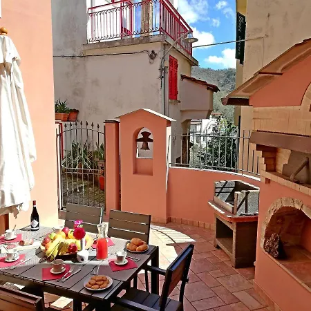 Case Vacanze Borgo Faraldi Villa Faraldi Exterior photo