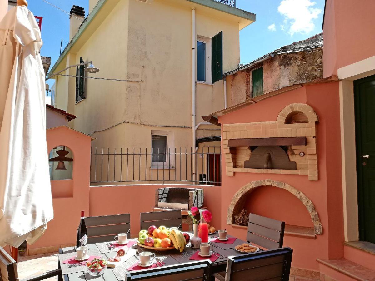 Apartment Vacanze Borgo Faraldi *